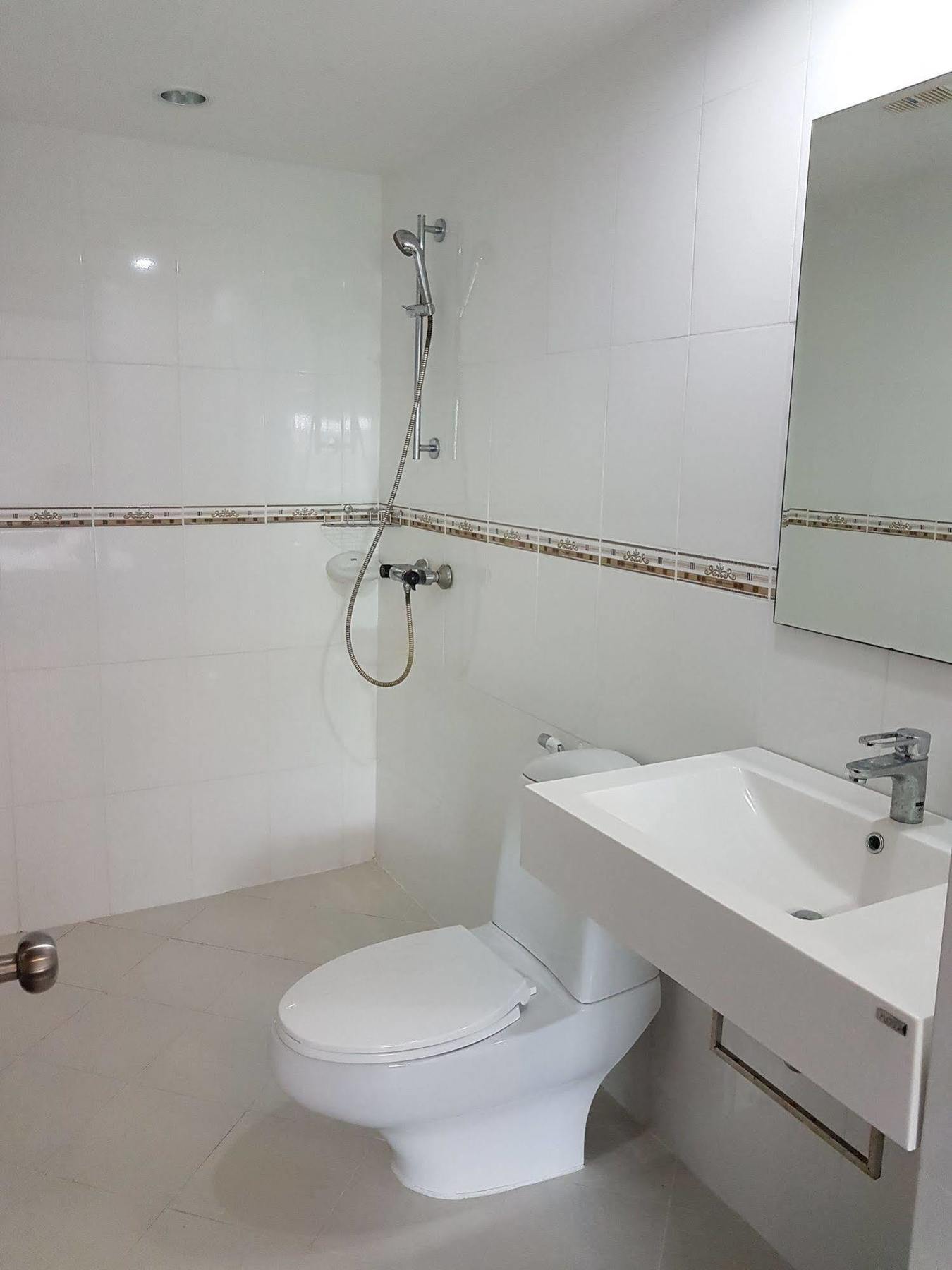 Phuket Welcome Inn Hotel @ Karon Beach. Single Room From Only 500 Baht מראה חיצוני תמונה